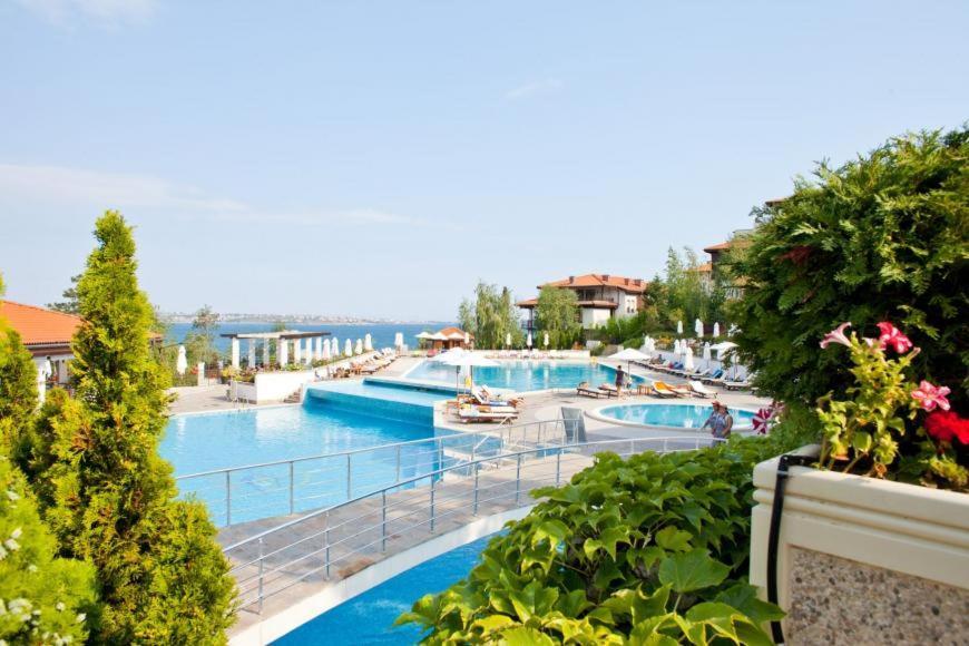 Santa Marina Apartaments- Karina 1 Sozopol Exteriör bild